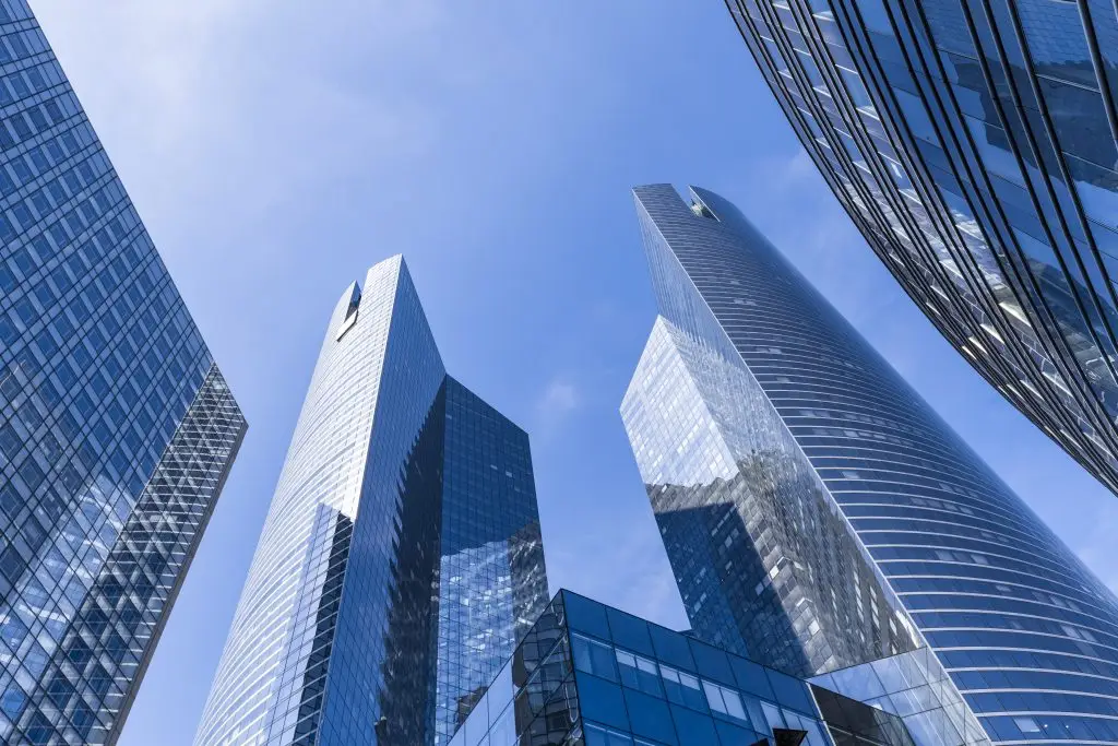 Banks,And,Office,Buildings,In,Business,District